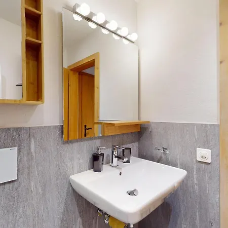 Apartman Abitaziun Muntagnarda 7 - *